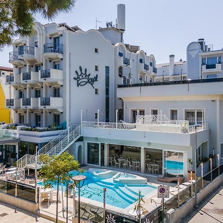 Royal Boutique Hotel Riccione Ngoại thất bức ảnh