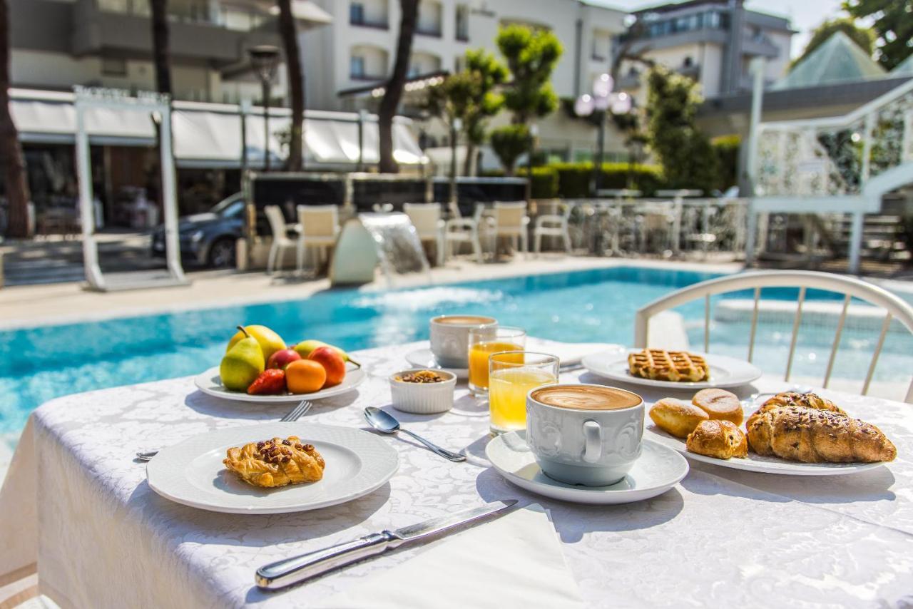 Royal Boutique Hotel Riccione Ngoại thất bức ảnh