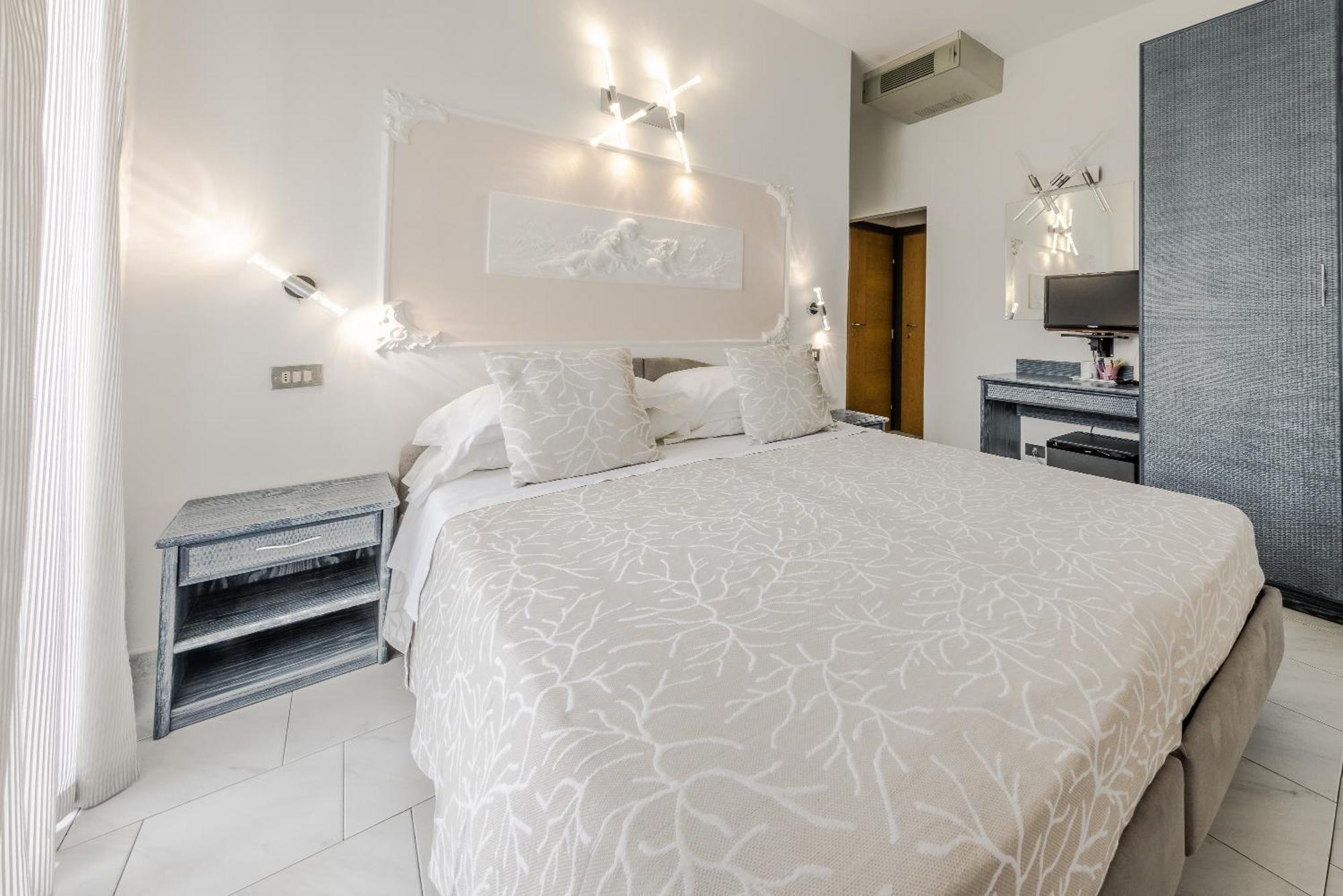 Royal Boutique Hotel Riccione Ngoại thất bức ảnh