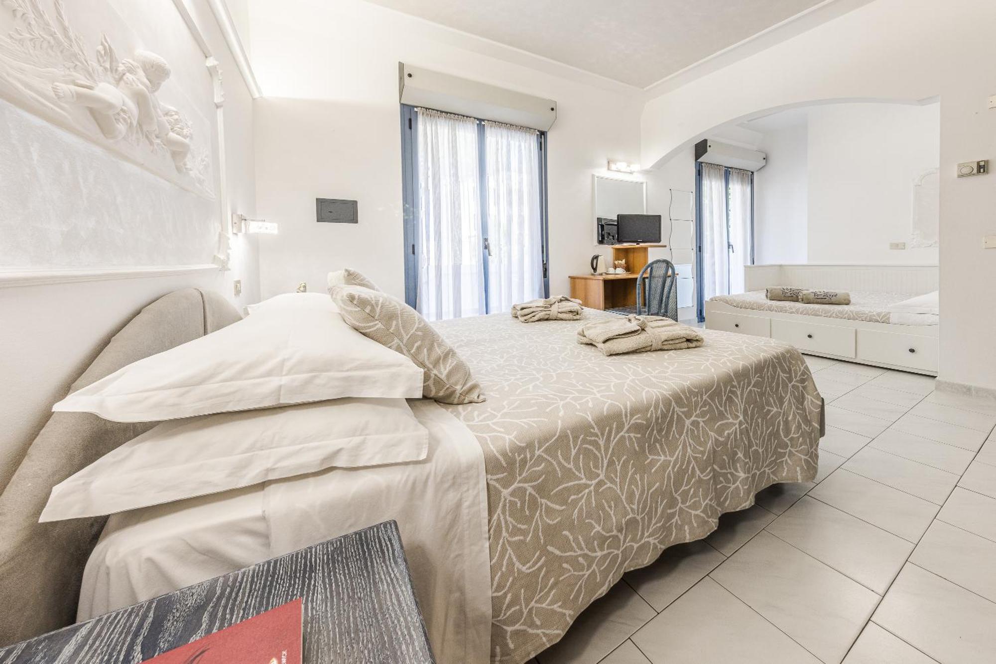 Royal Boutique Hotel Riccione Ngoại thất bức ảnh
