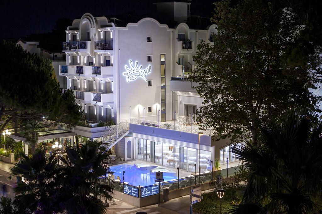Royal Boutique Hotel Riccione Ngoại thất bức ảnh